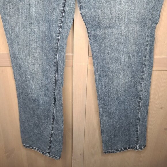 Faded Glory Jeans Womens Size 16 Blue Whisker Washout Denim Slim Straight Leg - Picture 10 of 12